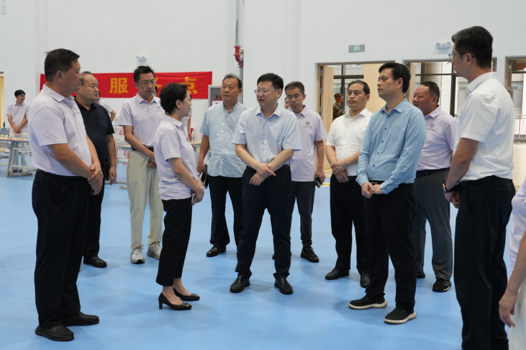 宋磊副市长调研督导我校开学迎新工作